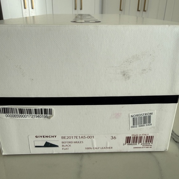 Givenchy Beford Mules - Picture 8 of 8